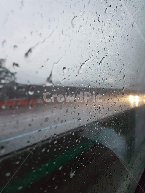비오는날,비,흐린날,하늘,비내리는풍경,창밖풍경,비,비오는날,rain,rainy