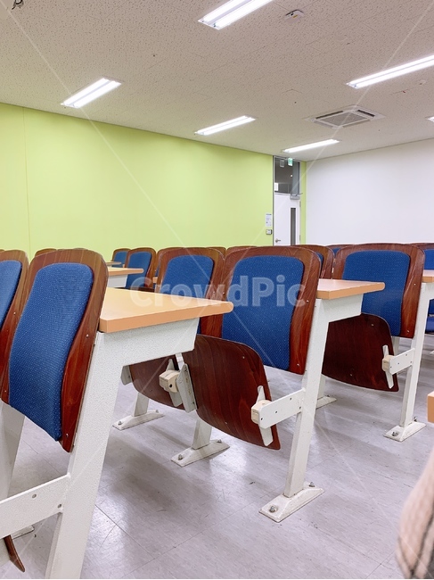 chair,university,College student,lecture room,classroom,empty lecture room,college student life,fixed chair,main lecture room