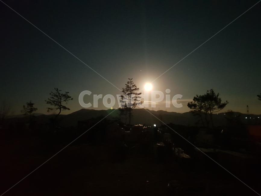 달,새볔,아침,조용한새볔,어두운새볔