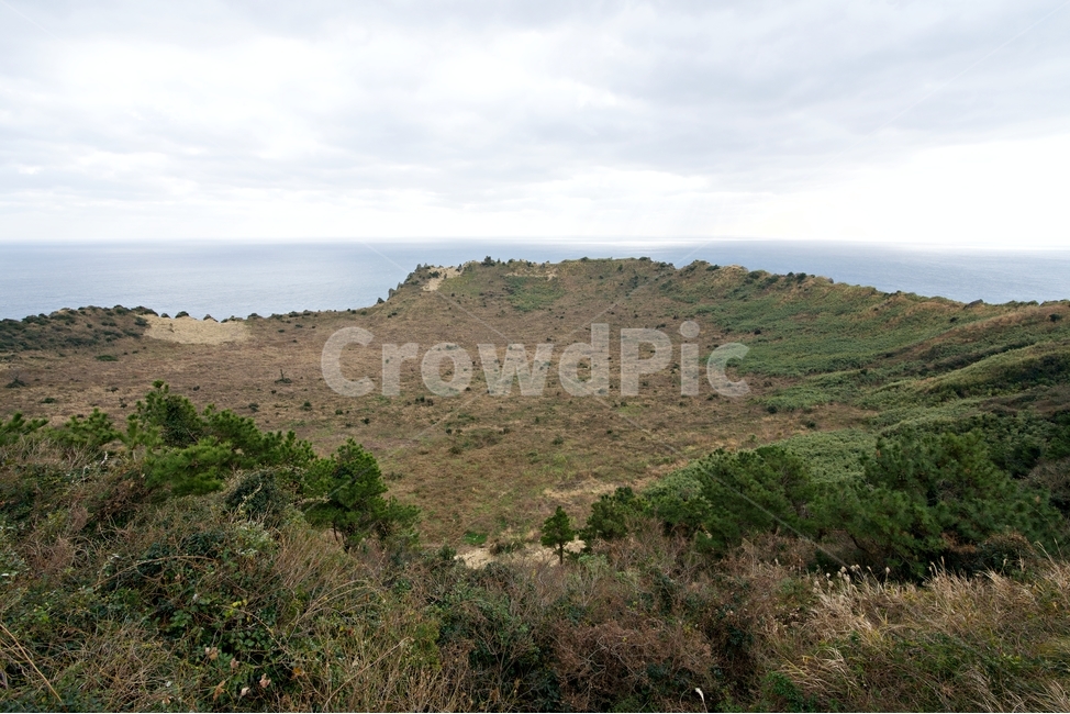 성산일출봉,분화구,제주도,풍경,자연,제주,자연,풍경,nature,landscape,제주도,jeju,jeju island,outdoors,옥외,hill,언덕