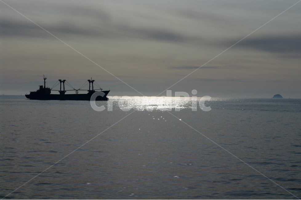 바다,sea,서해,하늘,인천,한국,landscape,섬,빛,배,구름,산업,industry,industrial,교통,교통수단,traffic,transportation