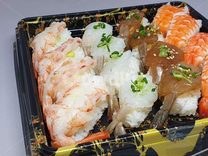 초밥,새우,새우초밥,스시,sushi,일식,일본요리,일본음식,해물,수산물,shrimpsushi,식사,간편식사,사물,오브젝트,object,seafood,food,음식,시푸드,씨푸드,먹는거,먹는것,음식,식재료,요리,food,cook,meal,dishes,food reserves,일식,일본음식,일본요리,Japanese food,Japanese dishes,Japanese meal,Japanese cook