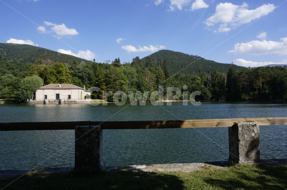 연못,집,산,자연,물,water,house,mountain,nature,pond