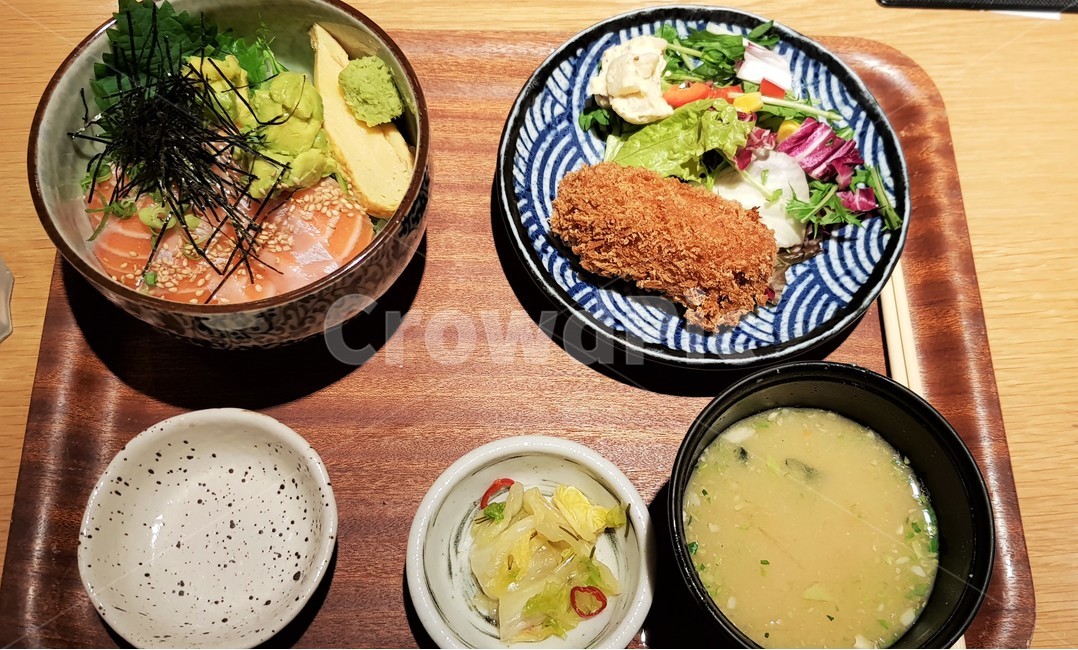 음식,한상차림,먹다,연어,돈가스,일식,일본,점심,저녁,식사,food,eating,salmon,japan,lunch,dinner,dish,맛있다,delicious,음식,식재료,요리,food,cook,meal,dishes,food reserves,일식,일본음식,일본요리,Japanese food,Japanese dishes,Japanese meal,Japanese cook