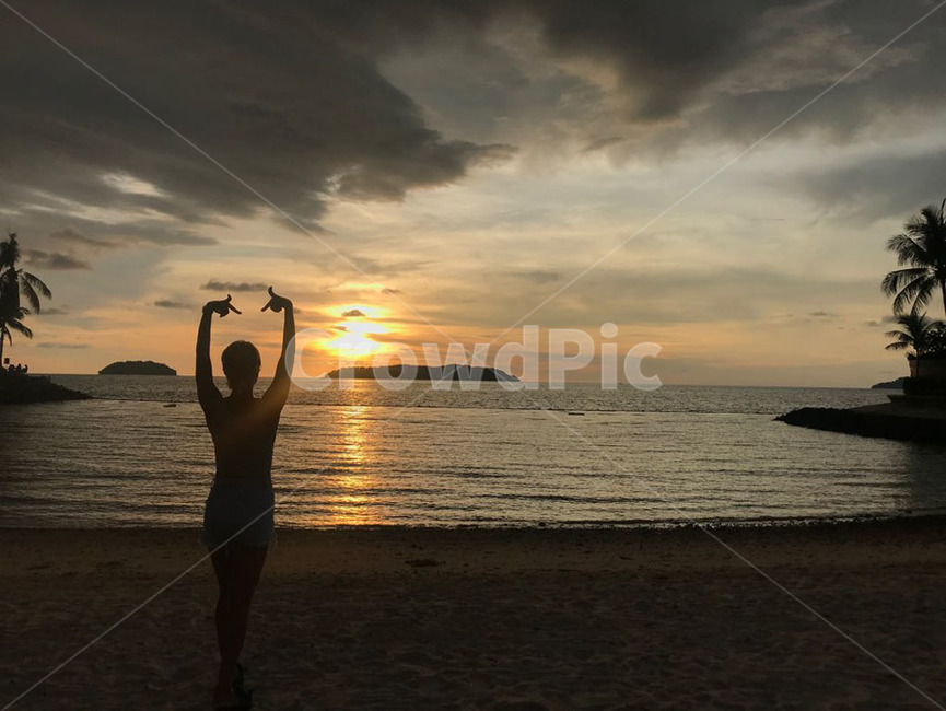 코타키나발루,말레이시아,휴향지,선셋,3대선셋,해변,바다,beach,sea,사람,인물,인간,human,person,여성,여자,woman,female,lady,인물실루엣,사람실루엣,character silhouette,human silhouette,여행,휴가,traveling,vacation,trip,nature,자연,outdoors,옥외