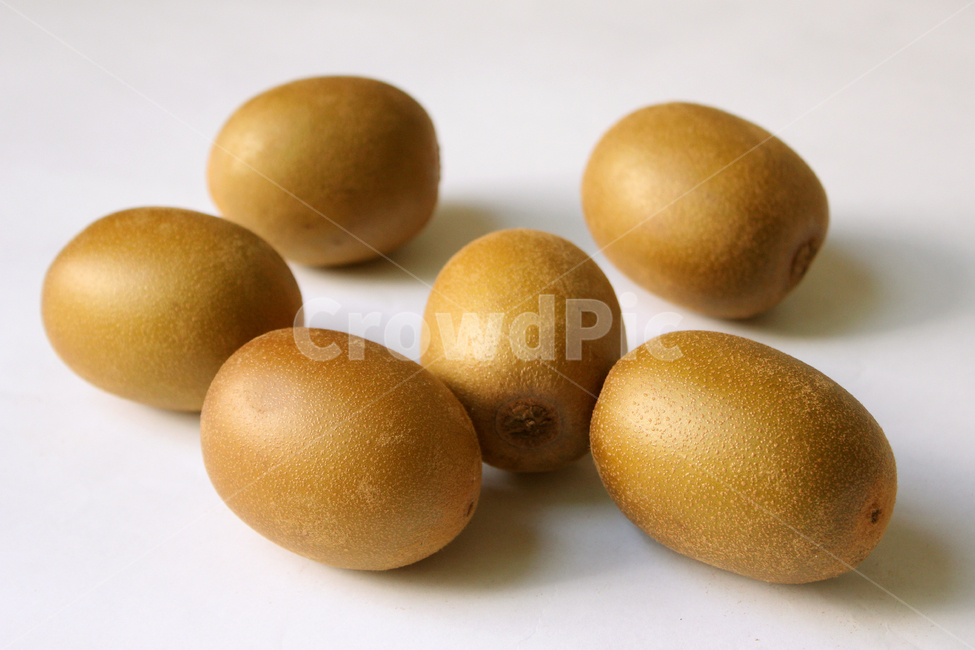 키위,골드키위,골든키위,골드,골든,과일,열대과일,노란색,갈색,브라운,비타민,신선한,vitamin,white,yellow,brown,seed,seeds,dessert,food,fresh,fruit,gold,kiwi,goldkiwi,sweet,노랑,옐로우,흰배경,그룹,음식,식재료,요리,food,cook,meal,dishes,food reserves,과일,열매,fruit,누끼,remove background