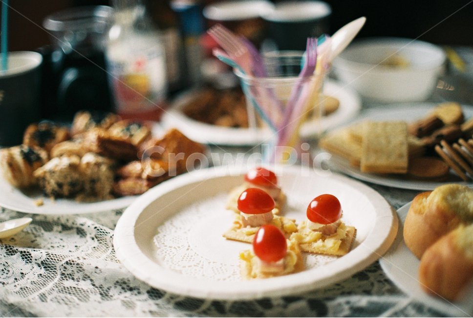 파티,파티음식,카나페,핑거푸드,빈티지,필름,필름사진,party,food,meal,canape,fingerfood,film,감성,감성사진,디저트,간식,후식,dessert,snack