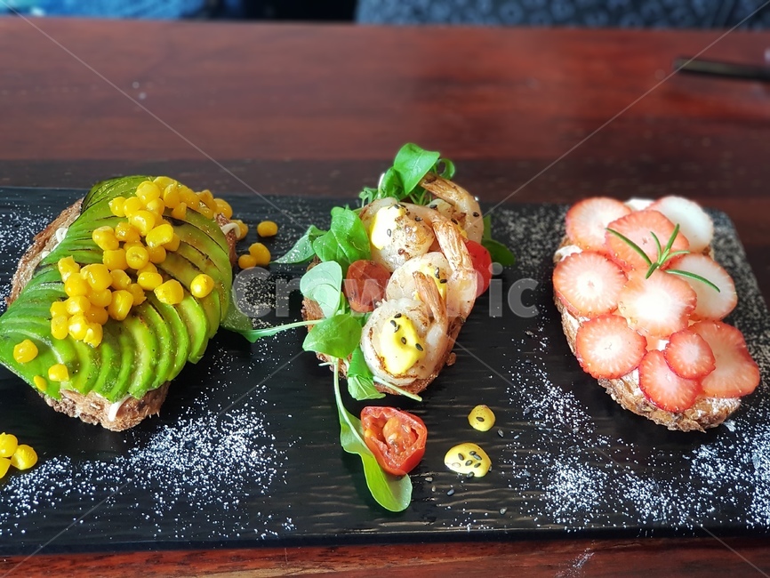 브런치,오픈샌드위치,샌드위치,브런치메뉴,아보카도,음식,식재료,요리,food,cook,meal,dishes,food reserves