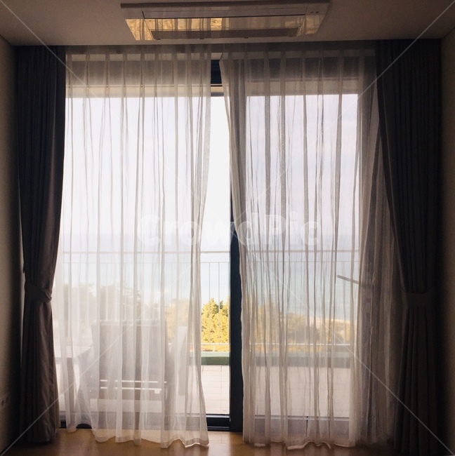커튼,방,바다,오션뷰,테라스,베란다,인테리어,실내디자인,interior design