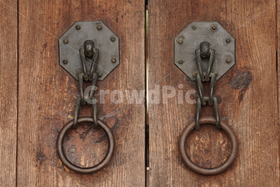 한옥,문고리,쇠,정문,둥근,주택,thing,ring,metal,door,gate,한국전통,한국문화,korean traditional,korean culture,사물,물건,오브젝트,thing,object,matter