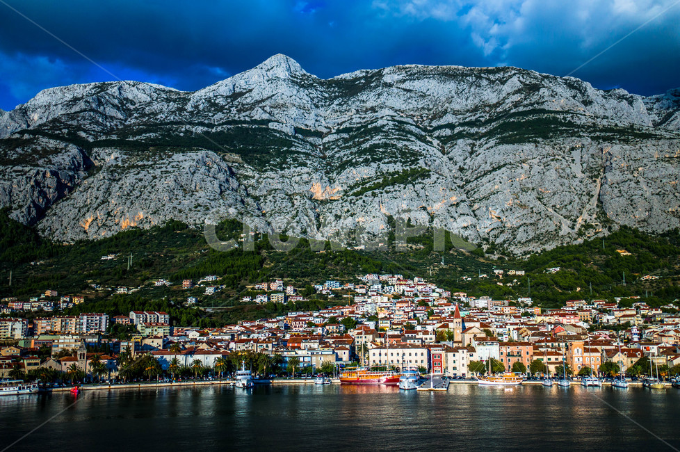 Beach,small town,Eastern Europe,Makarska,sight,rocky mountain,europe,makarska,Croatia