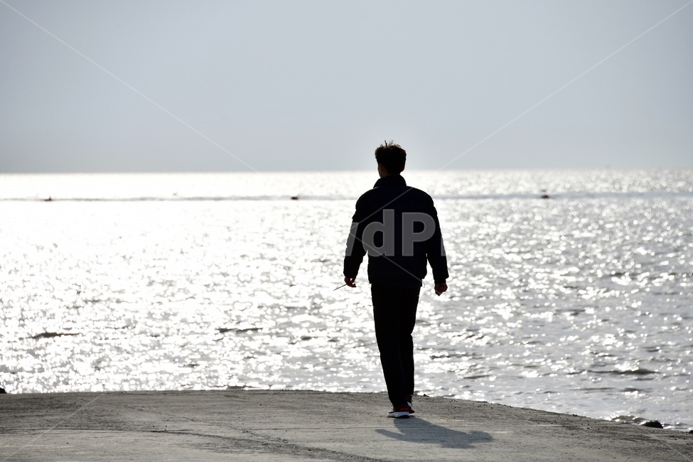 human,인간,silhouette,person,사람,실루엣,역광,바다,수평선,자연