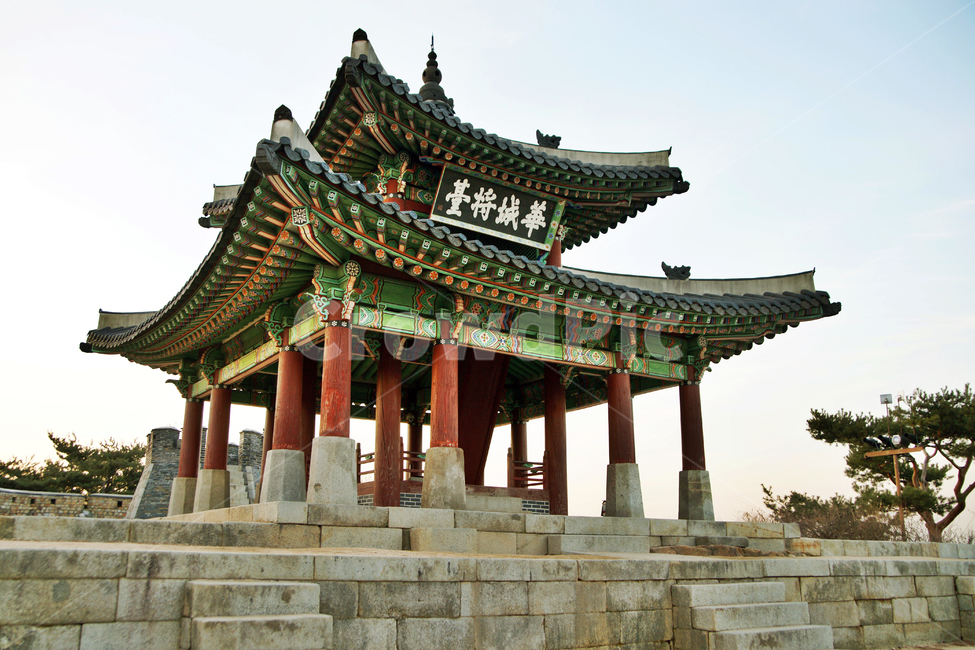 화성장대,서장대,수원화성,화성,수원,유네스코세계문화유산,군사지휘본부,팔달산,한국전통,한국문화,korean traditional,korean culture,건축물,건물외관,exterior,building,structure,architecture,construction
