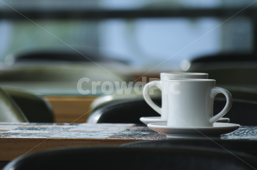 saucer,받침접시,pottery,도기류,coffeecup,커피컵,cup,컵,mug,머그,커피,카페,coffee,cafe
