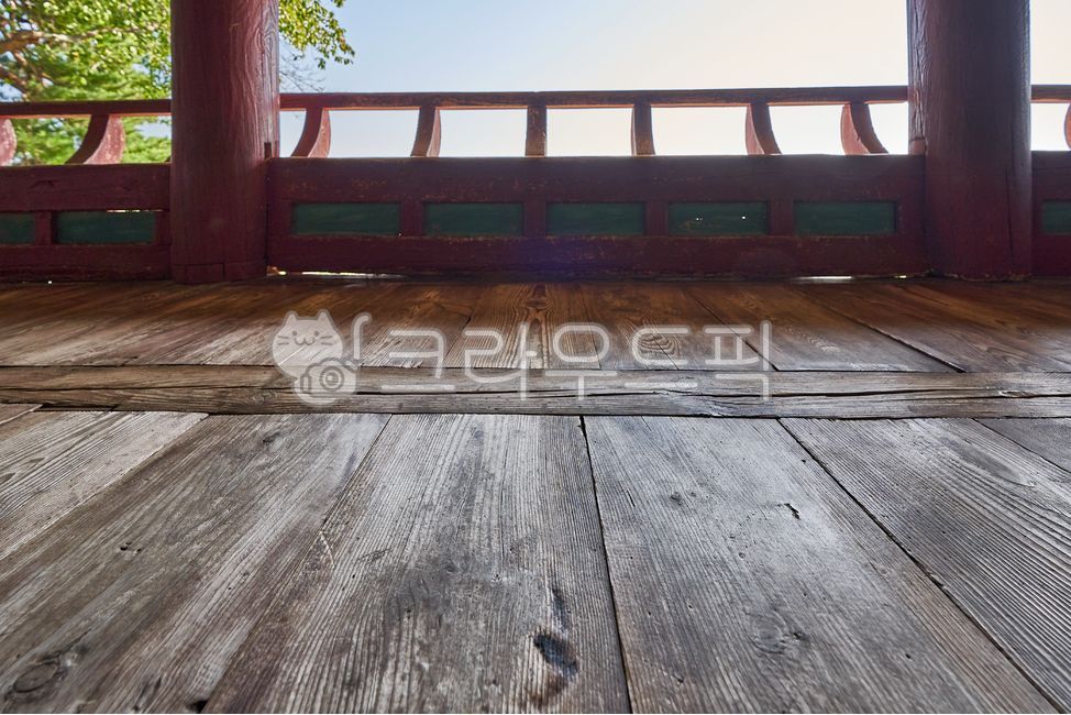 전통적인,한옥,한옥바닥,나무바닥,오리엔탈,정자,낡은,oriental,대청마루,기와집,한옥집,백그라운드,background,로우앵글,rowangle,경포대,강릉,나무,옥외,한국전통,서원,견목,바닥,hardwood,한방,한약재,wood,flooring,floor,전통,가옥,전통가옥