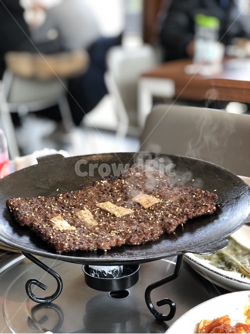떡갈비,한국음식,불고기,korea,韓国,음식,식재료,요리,food,cook,meal,dishes,food reserves,육류,고기,meat,한식,한국음식,한국요리,korean food,korean dishes,korean meal,korean cook