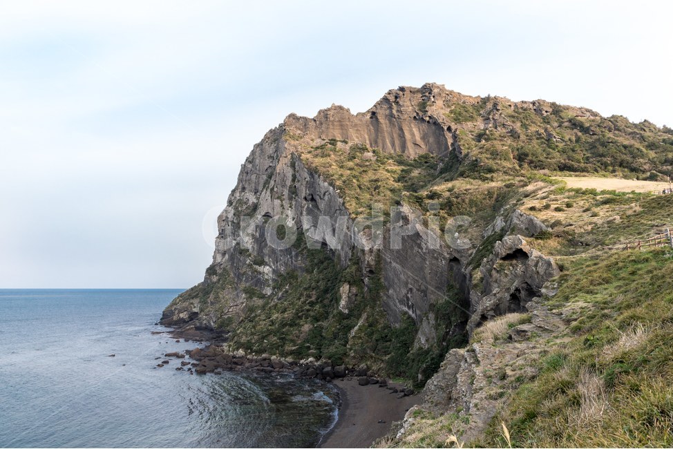 성산일출봉,제주,제주풍경,바다,올레길,제주올레길,자연,풍경,nature,landscape,cliff,낭떠러지,outdoors,옥외,promontory,곶