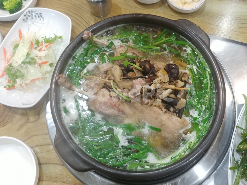 음식,오리,백숙,오리백숙,한방오리백숙,음식,식재료,요리,food,cook,meal,dishes,food reserves,한식,한국음식,한국요리,korean food,korean dishes,korean meal,korean cook