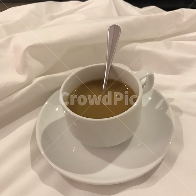 커피,찻잔,감성,깔끔한배경,여유,화이트배경,커피배경,찻잔배경,접시배경