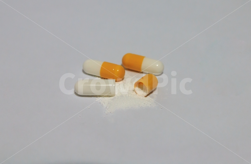 	알약,약,가루,캡슐,치료,치유,병,가루약,분말,의료,건강,질병,연출,연출사진,capsule,아픔,의학,약품,병원,보건,의료,의학,병원,medical,hospital,clinic,연출,컨셉,콘셉,direction,concept