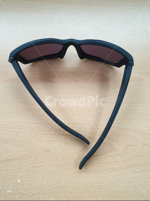 안경,선글라스,accessory,glasses,책상위,검정,고글,사물,물건,오브젝트,thing,object,matter