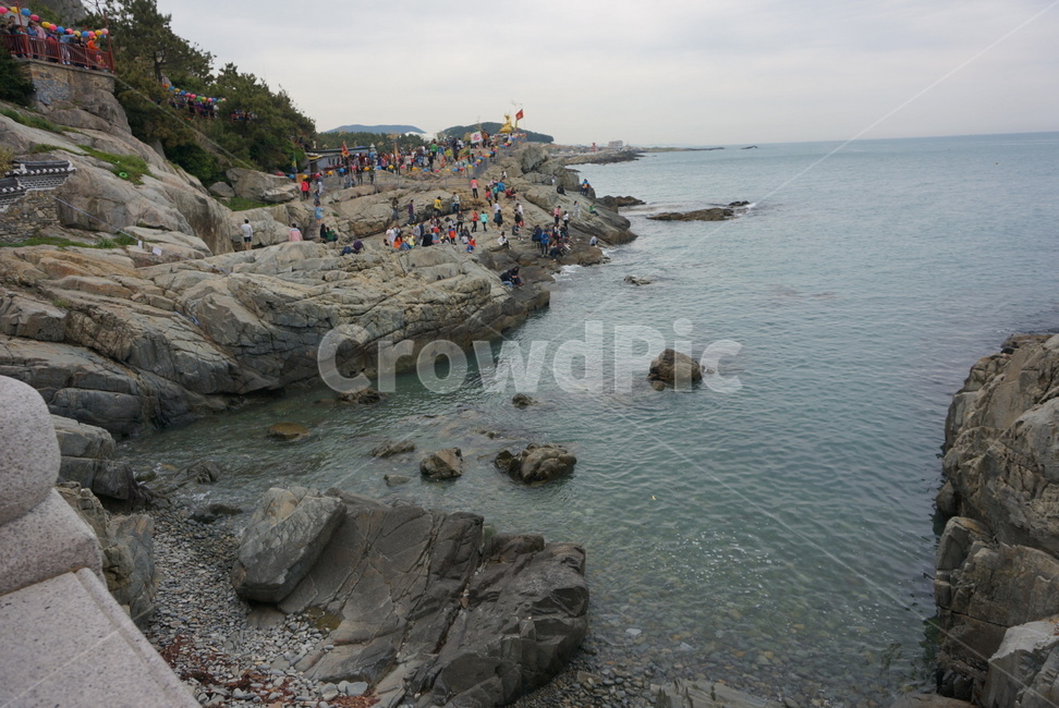 바위,바다,돌,절벽,푸른바다,자연,풍경,nature,landscape,한국자연풍경,한국자연경관,korea nature landscape,promontory,곶,water,물,shoreline,해안선,outdoors,옥외,rock,록