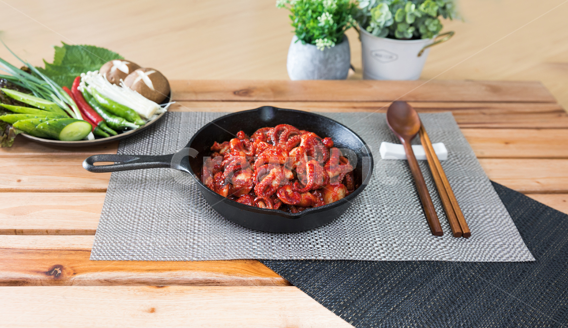 음식,쭈꾸미볶음,식사,안주,쭈꾸미,저녁식사,한식,korea,spicy,오징어볶음,식당,매콤,매운맛,red,맛집,고추장,고춧가루,식재료,요리,cook,reserves,수산물,해산물,fisheryproducts,seafood,한국음식,한국요리,food,dishes,korean,meal,koreancook,맛있다,먹다,맵다,소스,볶음,음식,식재료,요리,food,cook,meal,dishes,food reserves,한식,한국음식,한국요리,korean food,korean dishes,korean meal,korean cook