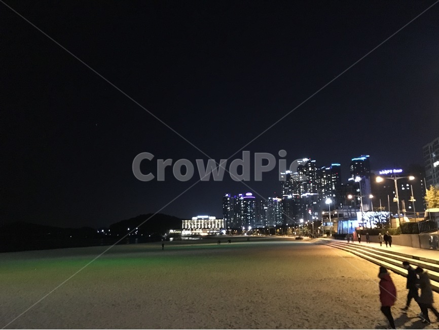 해운대,부산,부산해운대,해변,비치,야경,해변,바다,beach,sea,야경,밤,풍경,nightscape,night,landscape,도시,city,한국도시풍경,한국도시경관,korea cityscape,사람들,대중,군중,other people,crowd