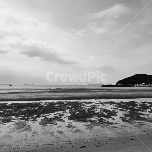 흑백,흑백바다,흑백사진,바다,하늘,섬바다,섬,갯벌,gray,흑백,모노톤,monochrome,black and white