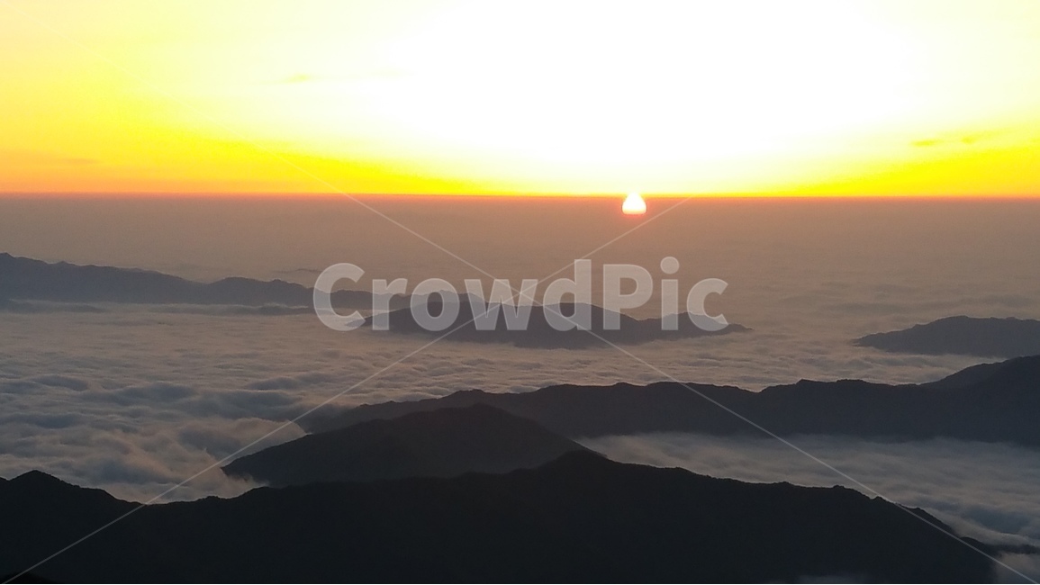지리산,천왕봉,지리십경,일출,운해,여명,자연,풍경,nature,landscape,한국자연풍경,한국자연경관,korea nature landscape,outdoors,옥외,red sky,붉은 하늘,dawn,새벽,sunset,일몰,sky,하늘,dusk,황혼