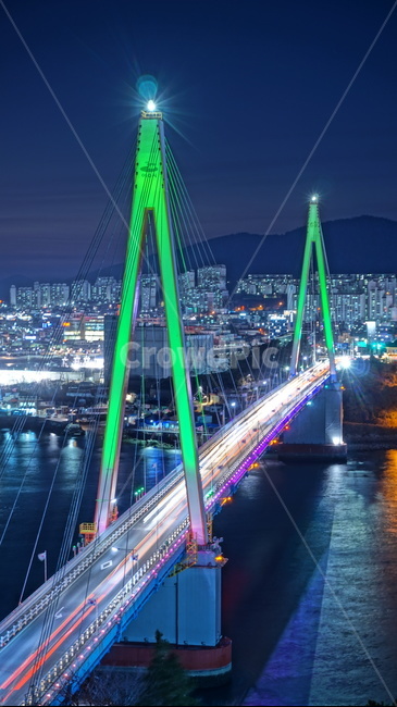 여수,다리,야경,밤,차,야경,밤,풍경,nightscape,night,landscape,도시,city,한국도시풍경,한국도시경관,korea cityscape,road,도로,freeway,고속 도로,urban,어반,building,건물,town,metropolis,중심지,시티