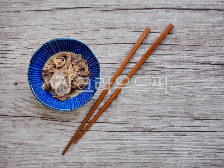 beefsoysauce,beefstew,asianfood,beef dish,soy sauce,sidedish,beef,sauce,side dish,beefdish,Korean food,protein,Asian food,Beef,cooking,koreanfood,jangjorim,cuisine,dinner,food,braised beef in soy sauce,meal,background,meat,soysauce