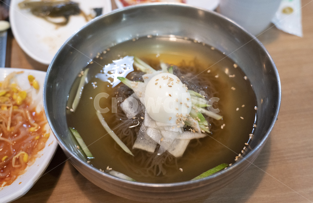 냉면,물냉면,국수,면요리,noodle,식사,음식,food,음식,식재료,요리,food,cook,meal,dishes,food reserves,면류,면요리,noodles,한식,한국음식,한국요리,korean food,korean dishes,korean meal,korean cook