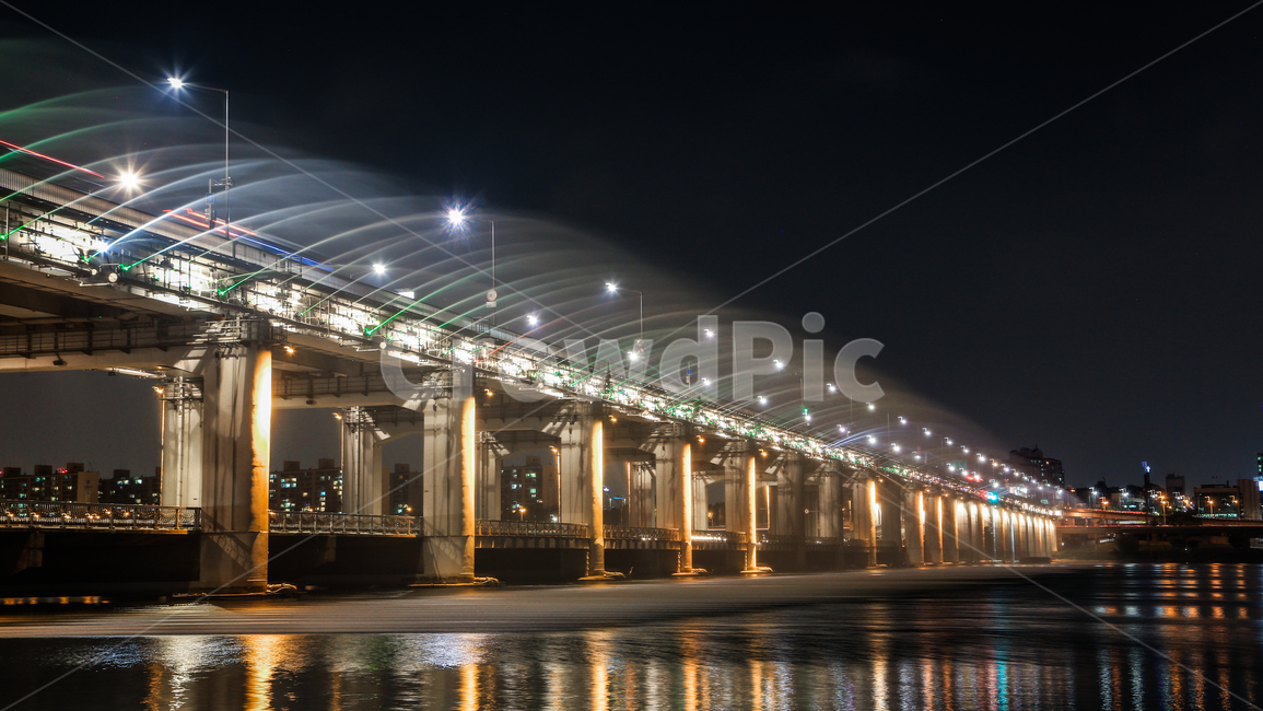 반포대교,분수,음악분수,한강,야경,밤,서울,대교,다리,가로등,불빛,night,nightscape,bridge,찻길,street,streetlamp,road,river,light,fountain,건축물,architecture,도로,야경,밤,풍경,nightscape,night,landscape,building,건물,metropolis,중심지,town,도시,city,시티,urban,어반