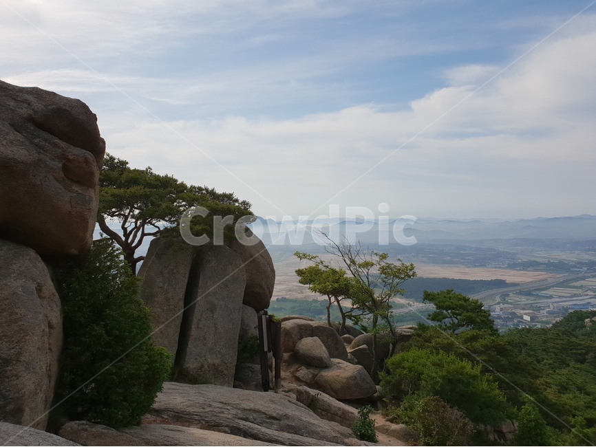 용봉산,산,풍경,바위,구름,나무,자연,풍경,nature,landscape,bunker,벙커,building,건물,outdoors,옥외