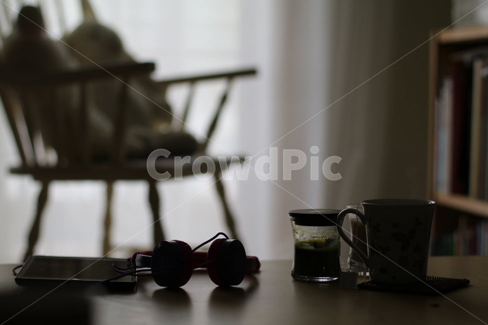 안락,편안함,휘게,거실,조용한,잔잔한,흔들의자,감성,sensible,feeling,인테리어,실내디자인,interior design