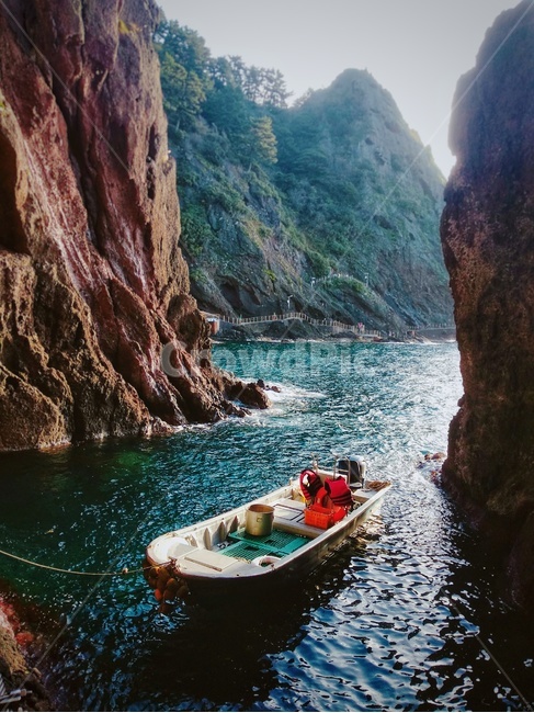 독도,정박된배,선박,섬,강,바다,배,boat,sea