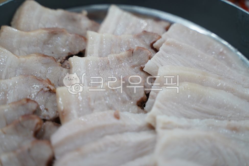 soup,boiled pork,meat,boiled pork with rice,pork soup,pork