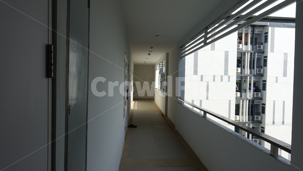 outdoor,야외,아파트,복도,apartment