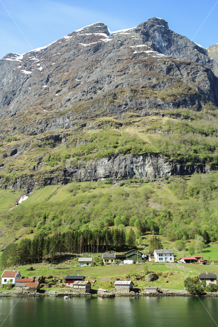 small village,scene,spring,beautiful,superb view,mountain,foot of the mountain,sight,Minister,sky,Cliff,everyone,icecap,riverside,mountain range,Panorama,village at the bottom of the mountain,lake,blue sky,city,purity,magnificent,pretty village,cute,peace