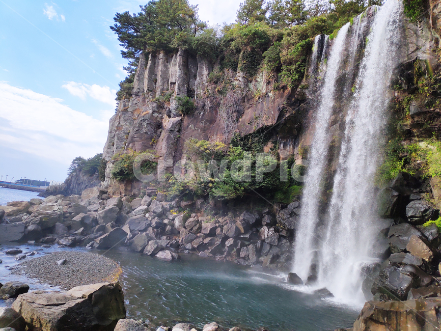 제주,바다,정방폭포,jeju,sea,jungbangfalls,nature,자연,water,waterfall,폭포,outdoors,옥외,자연,풍경,nature,landscape