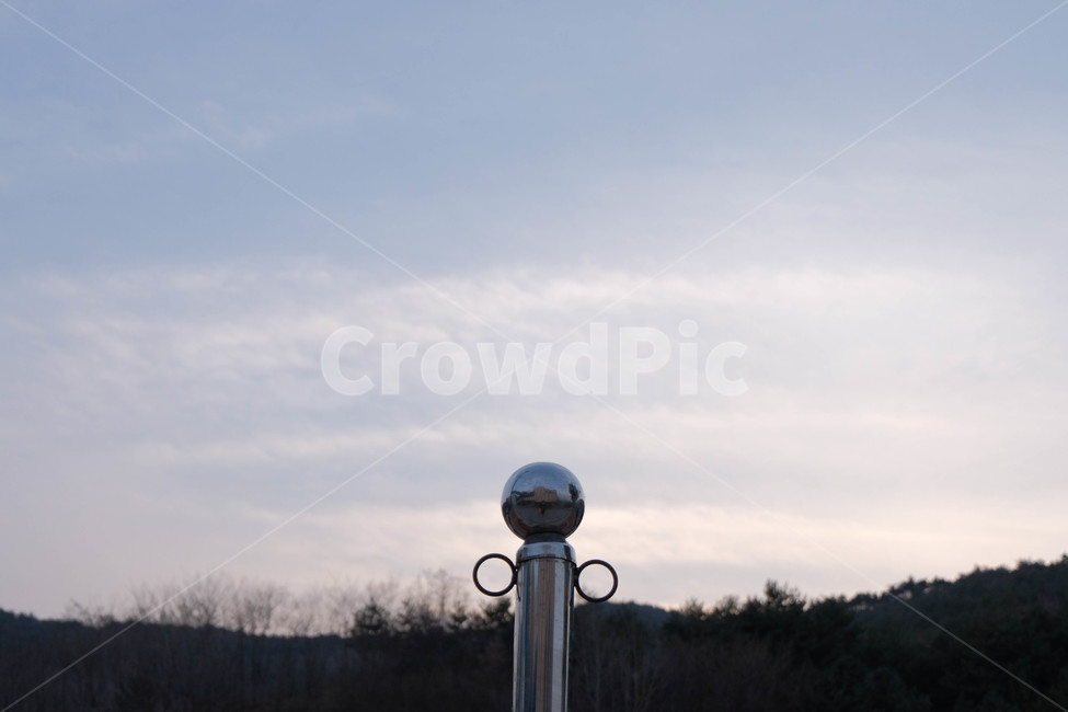 차단봉,산,노을,저녁,어둑한밤,자연,풍경,nature,landscape,lamp post,램프 포스트