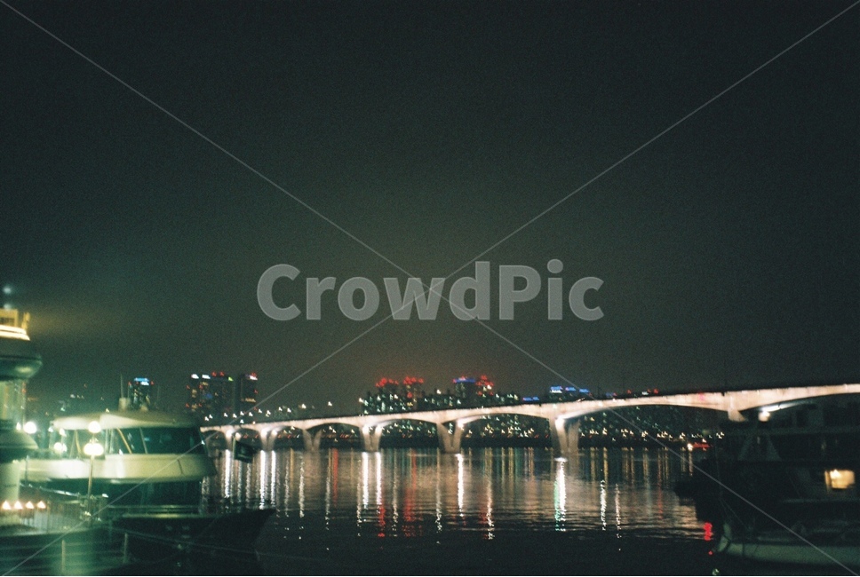 한강야경,한강다리,koreariver,한강,불빛,야경,밤,필름,필름카메라,야경,밤,풍경,nightscape,night,landscape,building,건물
