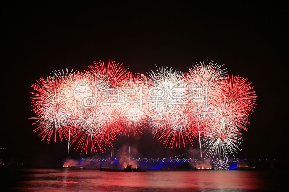 Busan Festival,fireworks night view,Fireworks festival,Flame Wreath,Gwangalli Festival,fireworks,Fireworks