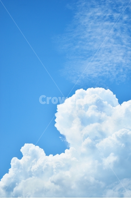 cloud,sky,green,nature,sight,clouds