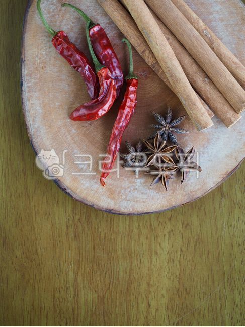 스타아니스홀,향신료,팔각,팔각향,별모양,아니스,인도음식,향기,음식,유기농,요리,요리재료,갈색,중국음식,아시아음식,건조식품,식물,향료,staranisehall,spice,octagon,octagonal,starshape,anise,indianfood,scent,food,organic,cooking,cookingingredients,brown,chinesefood,asianfood,dryfood,plant,spices,시나몬,계피,고추,음식,식재료,요리,food,cook,meal,dishes,food reserves