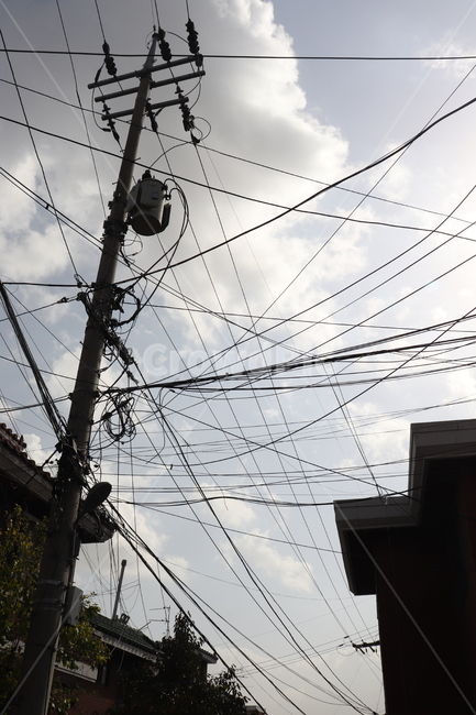전봇대,하늘,골목길,전깃줄,실루엣,자연,sky,nature,에너지산업,energy industry