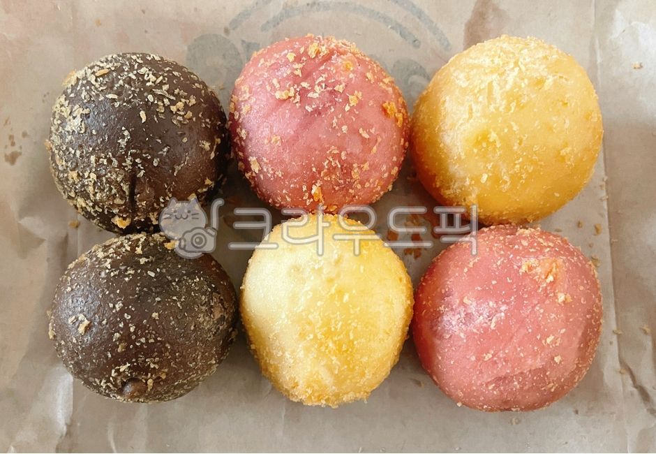 치즈볼,초코치즈볼,튀김,찹쌀도너츠,도너츠,음식,요리,식사,fried,food,dish,cook,meal
