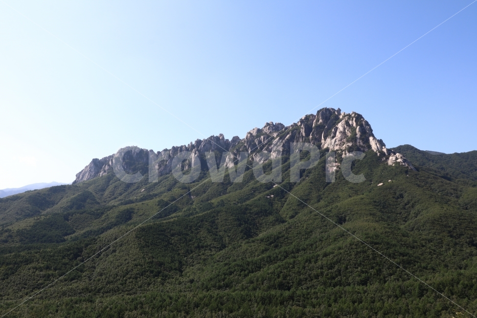 울산바위,설악산,산,바위,풍경,자연,풍경,nature,landscape,slope,경사,outdoors,옥외,mountain range,산맥,mountain