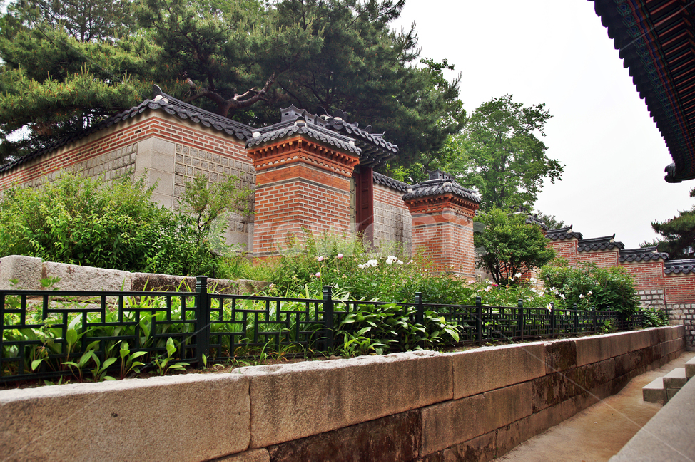 교태전,아미산,굴뚝,경복궁,화초,석함,연휘문,담장,궁궐,후원,한국전통,한국문화,korean traditional,korean culture,건축물,건물외관,exterior,building,structure,architecture,construction